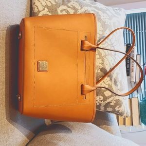 Dooney and Bourke medium tote beacon brown natural leather